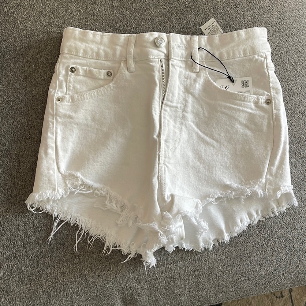 Zara white cut off shorts